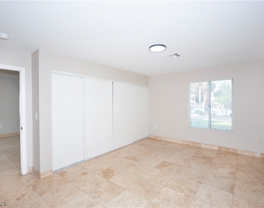 8452 Boseck Drive - Photo Thumbnail 15