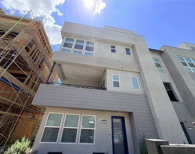 2520 Cracked Stone Street - Photo Thumbnail 3