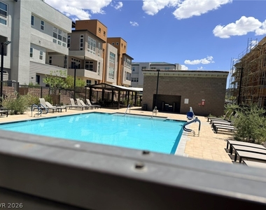 2520 Cracked Stone Street - Photo Thumbnail 5