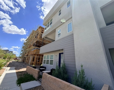 2520 Cracked Stone Street - Photo Thumbnail 2