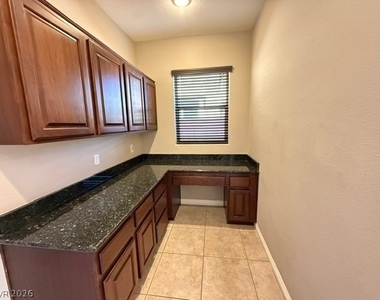 10319 Trillium Drive - Photo Thumbnail 12