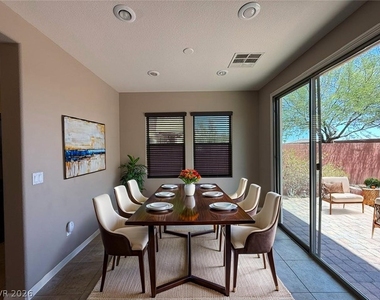 10319 Trillium Drive - Photo Thumbnail 6