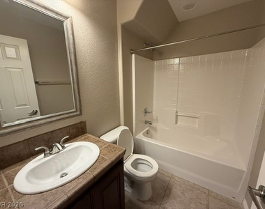 10319 Trillium Drive - Photo Thumbnail 11