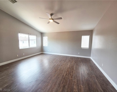 9946 Burton Lake Court - Photo Thumbnail 24