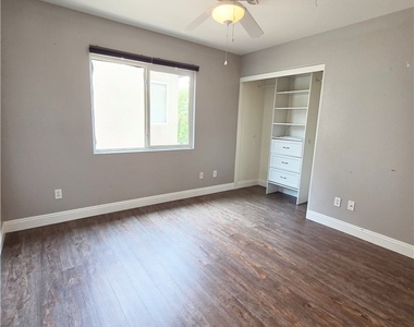 9946 Burton Lake Court - Photo Thumbnail 32