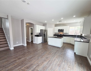 9946 Burton Lake Court - Photo Thumbnail 15