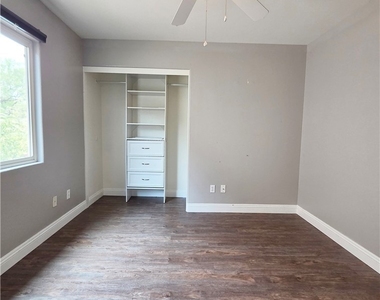 9946 Burton Lake Court - Photo Thumbnail 33