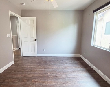 9946 Burton Lake Court - Photo Thumbnail 31