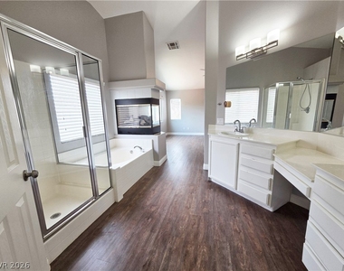 9946 Burton Lake Court - Photo Thumbnail 30