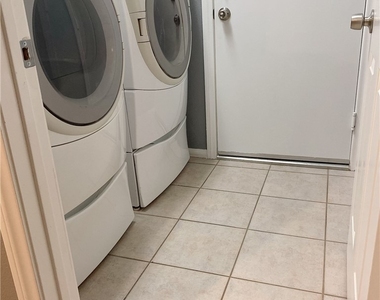 3542 Great Bear Street - Photo Thumbnail 12