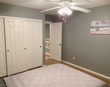 3542 Great Bear Street - Photo Thumbnail 9