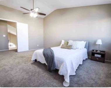 7047 Orange Grove Lane - Photo Thumbnail 3