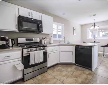 7047 Orange Grove Lane - Photo Thumbnail 14