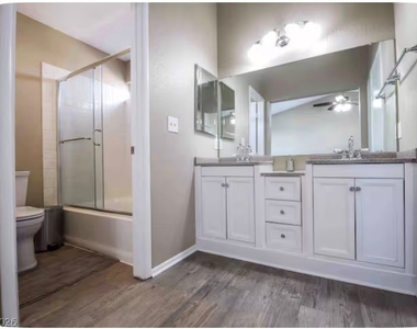 7047 Orange Grove Lane - Photo Thumbnail 11