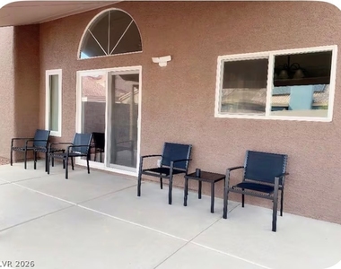 7047 Orange Grove Lane - Photo Thumbnail 13