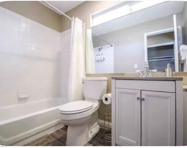 7047 Orange Grove Lane - Photo Thumbnail 10