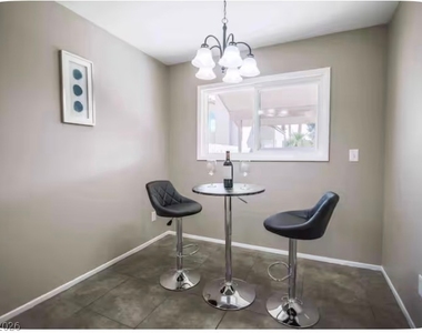 7047 Orange Grove Lane - Photo Thumbnail 8