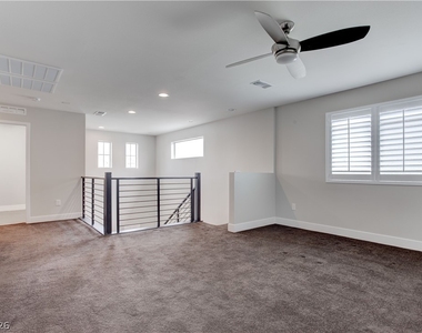 9020 Nopah Peak Court - Photo Thumbnail 16