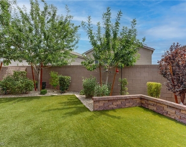 9020 Nopah Peak Court - Photo Thumbnail 38