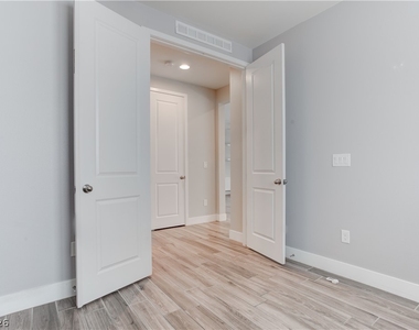 9020 Nopah Peak Court - Photo Thumbnail 13