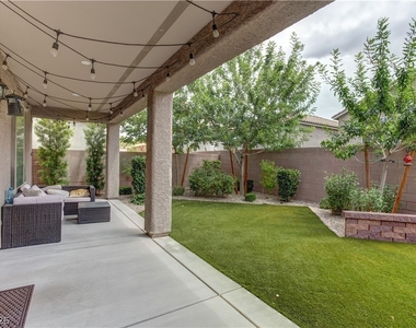 9020 Nopah Peak Court - Photo Thumbnail 34