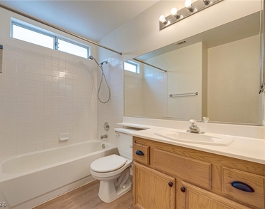 9829 Panorama Cliff Drive - Photo Thumbnail 10