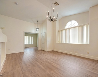 9829 Panorama Cliff Drive - Photo Thumbnail 4