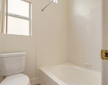 9829 Panorama Cliff Drive - Photo Thumbnail 13