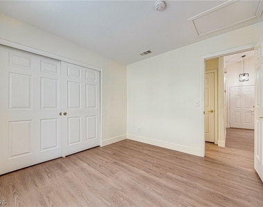 9829 Panorama Cliff Drive - Photo Thumbnail 9