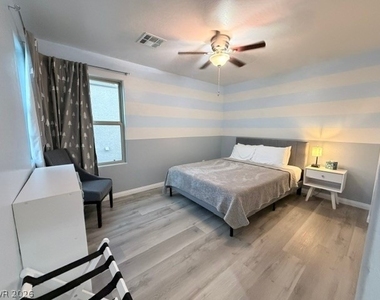 7063 Coventry Glenn Road - Photo Thumbnail 7