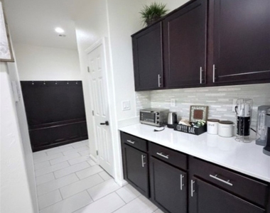 7063 Coventry Glenn Road - Photo Thumbnail 5