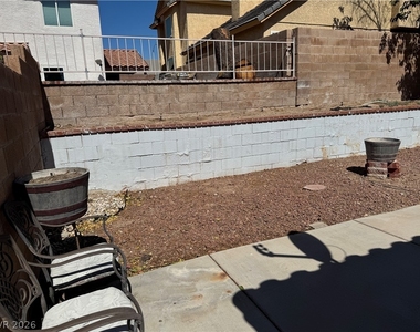 2507 Berwick Court - Photo Thumbnail 12