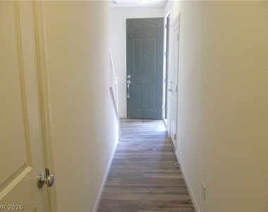 9172 Eagle Ford Street - Photo Thumbnail 8