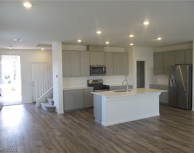 9172 Eagle Ford Street - Photo Thumbnail 3