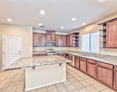 6729 Upper Mesa Court - Photo Thumbnail 7