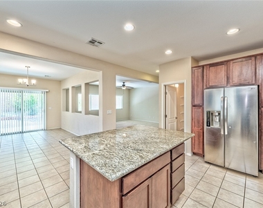 6729 Upper Mesa Court - Photo Thumbnail 8