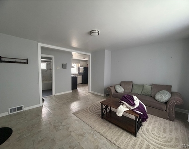 1628 Steuben Street - Photo Thumbnail 2