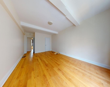 East 56th Street - Photo Thumbnail 8