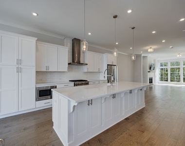 398 Concord Street - Photo Thumbnail 6