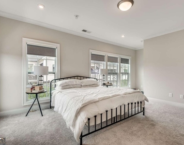 398 Concord Street - Photo Thumbnail 9