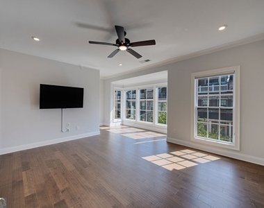 398 Concord Street - Photo Thumbnail 16