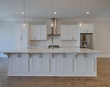 398 Concord Street - Photo Thumbnail 7