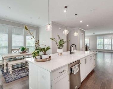 398 Concord Street - Photo Thumbnail 3