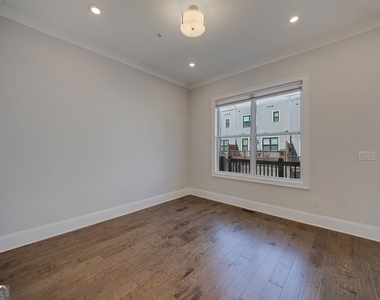 398 Concord Street - Photo Thumbnail 36