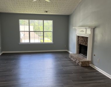 506 Rosewood Circle - Photo Thumbnail 7