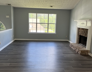 506 Rosewood Circle - Photo Thumbnail 9
