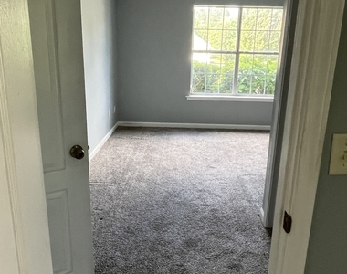 506 Rosewood Circle - Photo Thumbnail 39
