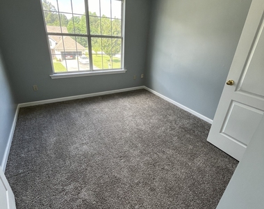 506 Rosewood Circle - Photo Thumbnail 26