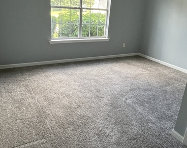 506 Rosewood Circle - Photo Thumbnail 33