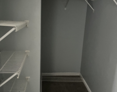 506 Rosewood Circle - Photo Thumbnail 23